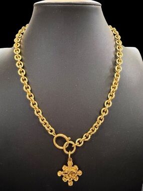 CHANEL Gold Plated Chain Necklace with Pendant Drop